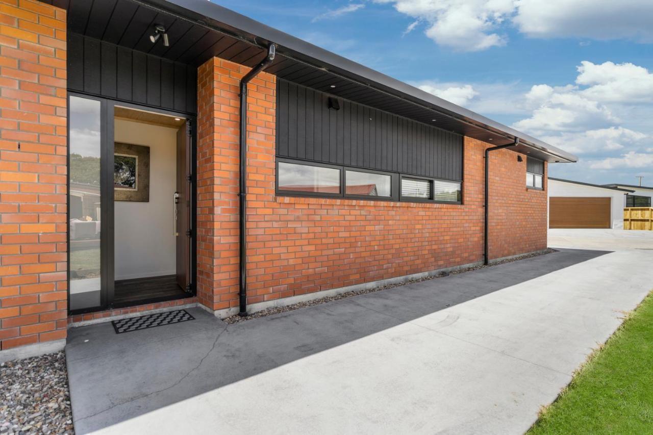 Custom Designed Holiday Home, Next To Cycleway. Te Aroha Exteriér fotografie